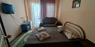 Гостиница Веста Джубга Двухместный номер Делюкс с 1 кроватью или 2 отдельными кроватями, вид на бассейн-3