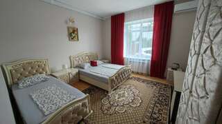 Гостиница Веста Джубга Трехместный номер Делюкс-1