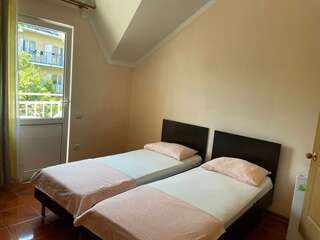 Гостиница Веста Джубга 2-х местный стандарт номер c балконом со всеми удобствами-5