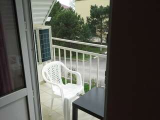 Гостиница Веста Джубга 3-х местный стандарт с балконом, со всеми удобствами-2