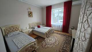 Гостиница Веста Джубга 3х местный улучшенный со всеми удобствами-3